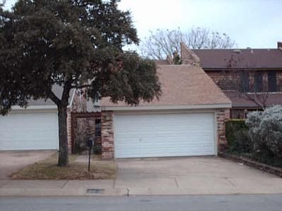 1st image of 616 Carriage Way