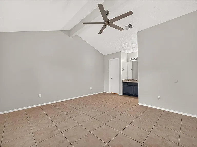 19942 Great Elms Dr — Photo 15