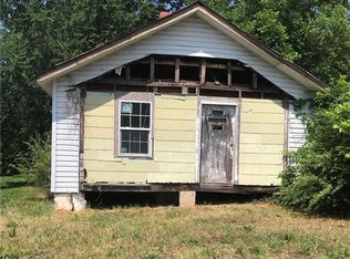 909 Holt St, Lexington, NC 27292