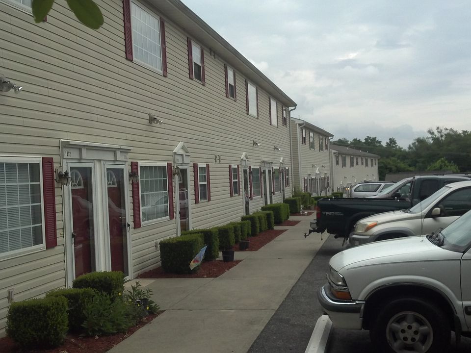 1st image of 1814 Archbold Ave NE
