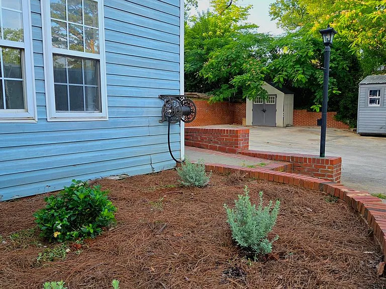 147 Lakemont Dr #B — Photo 3