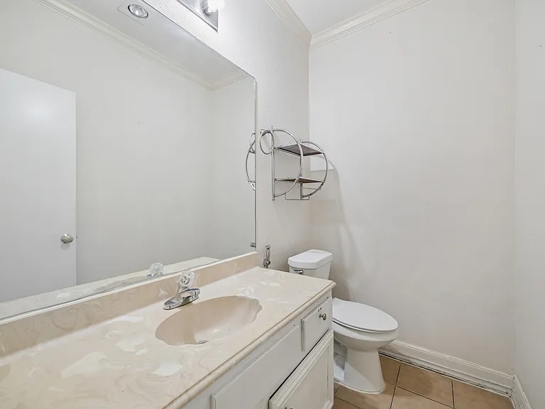 880 Tully Rd #13 — Photo 9