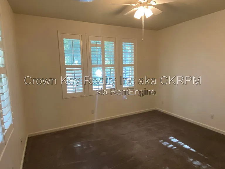 1844 Oswego Ct — Photo 13