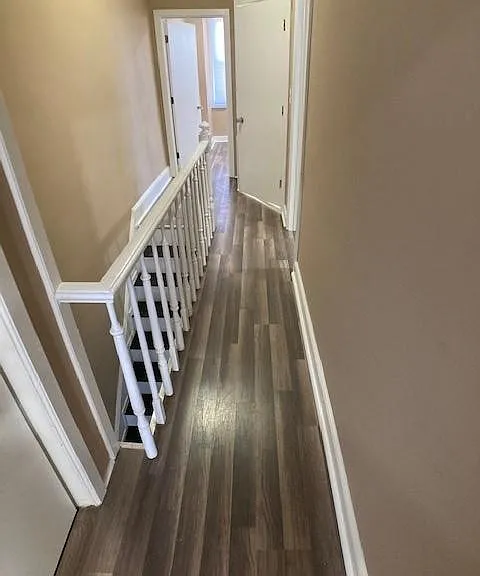 207 E Cambria St — Photo 53