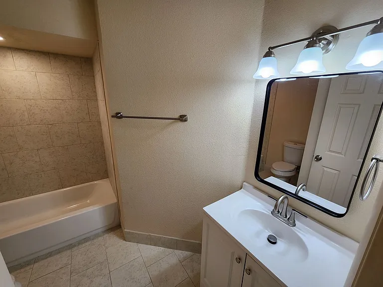 1217 La Fonda Dr — Photo 28