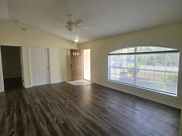 4138 Azora St — Photo 10