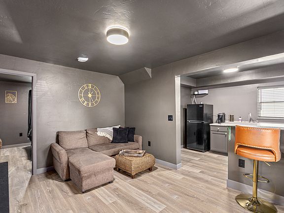 3rd image of 219 E Coeur Dalene Lake Dr #10