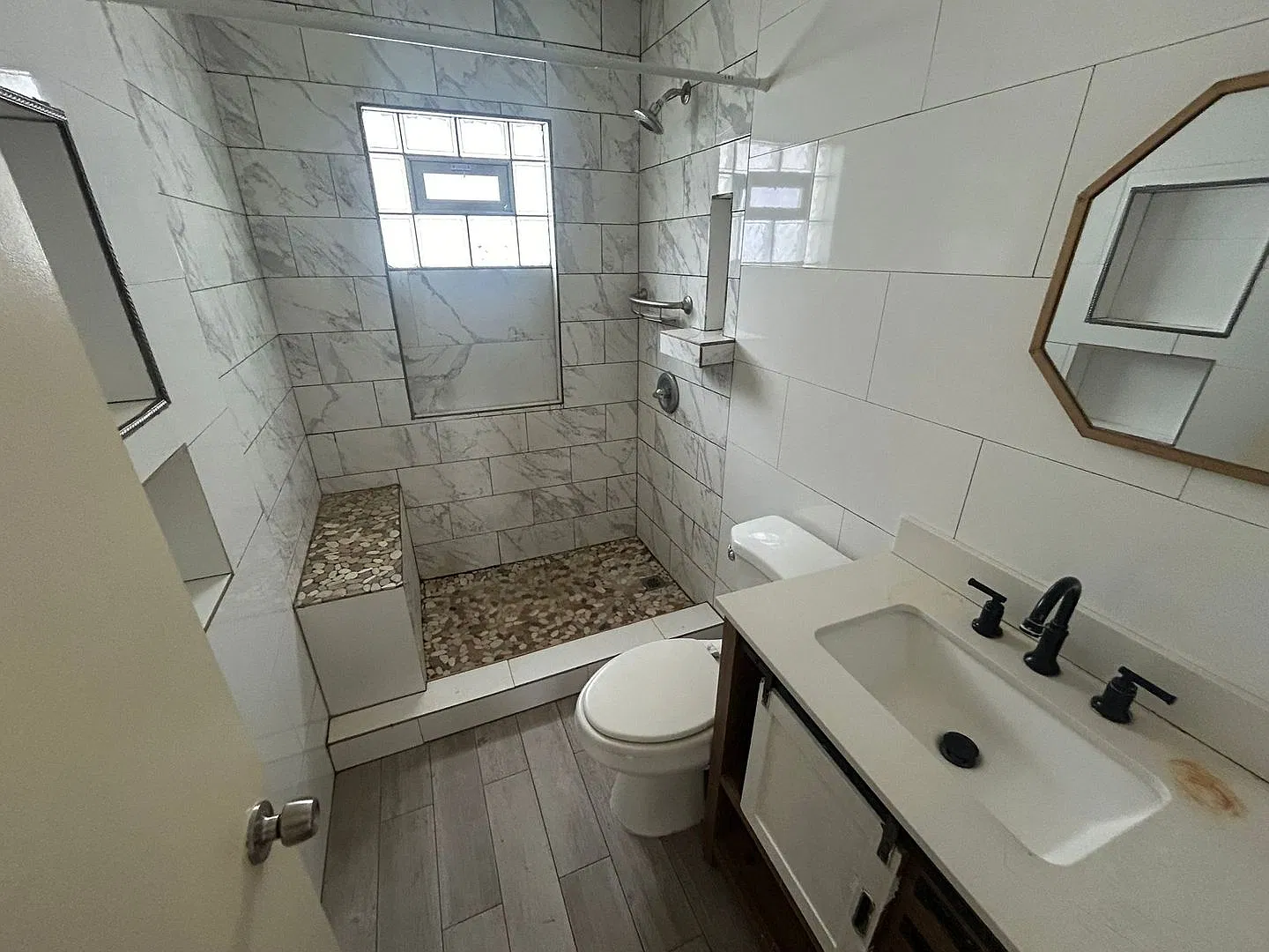 3 Bed 1 Bath Single Family Home In Garfield Heights! — Photo 2