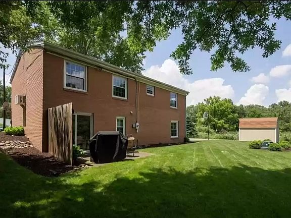 2nd image of 1378 Devon Dr NW