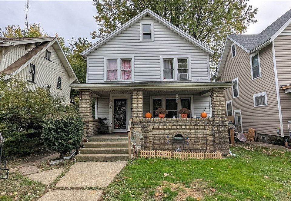 1st image of 2830 3rd St NW