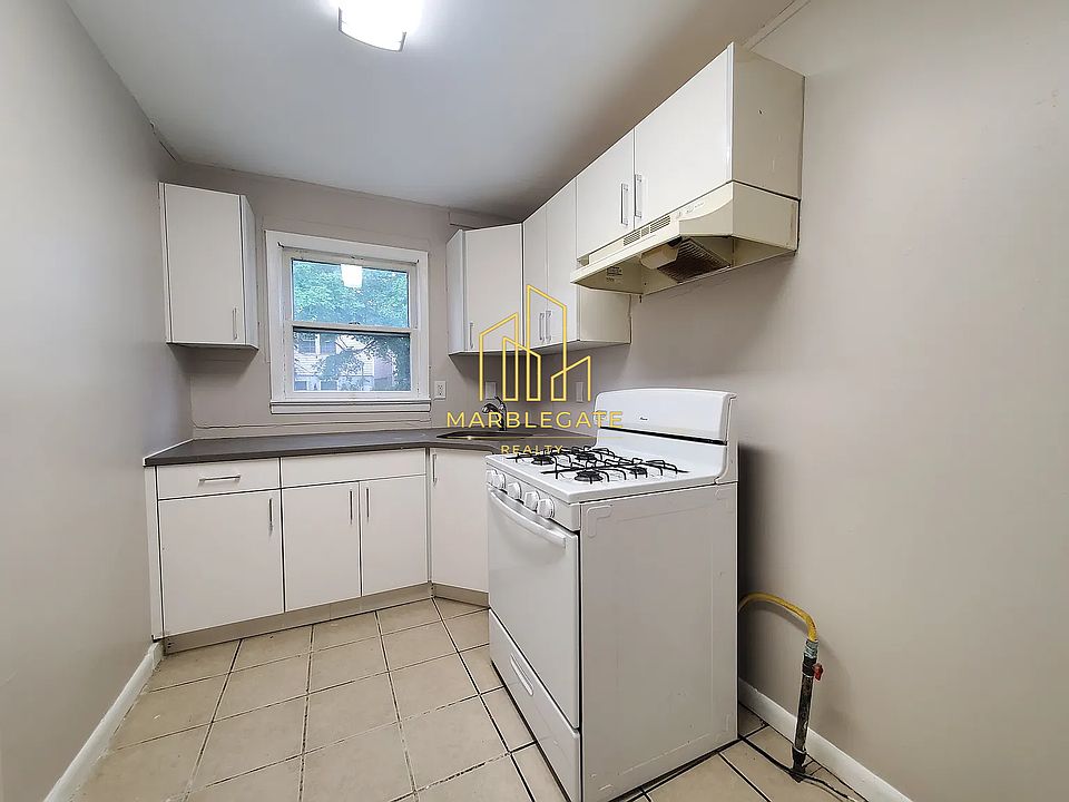 1st image of 216 Fairmount Ave #2A
