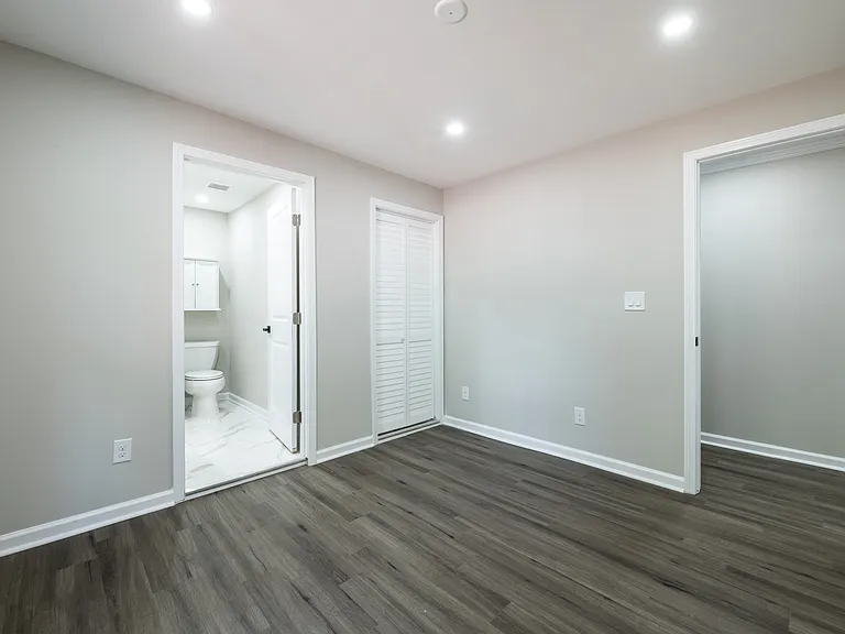 Spacious 2BR/2BA Apartment for Rent 1861 Lyle Ave, Atlanta