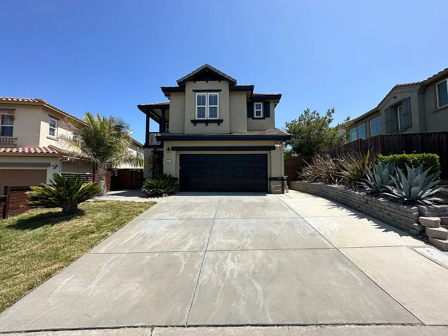 4597 Bonraven Way photo 1
