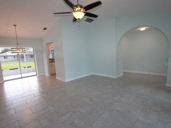 3rd image of 7021 Denmark St