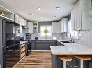 910 W Granada Ct, Ontario, CA 91762