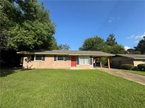 1301A Roy Dr, Natchitoches, LA 71457