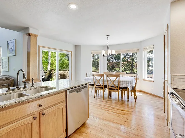 15581 Flowerhill Cir — Photo 14