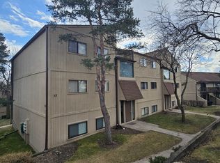 53 Oak Hill Colony APT 7, Fox Lake, IL 60020