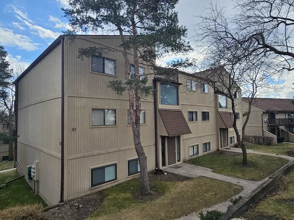 53 Oak Hill Colony APT 7, Fox Lake, IL 60020