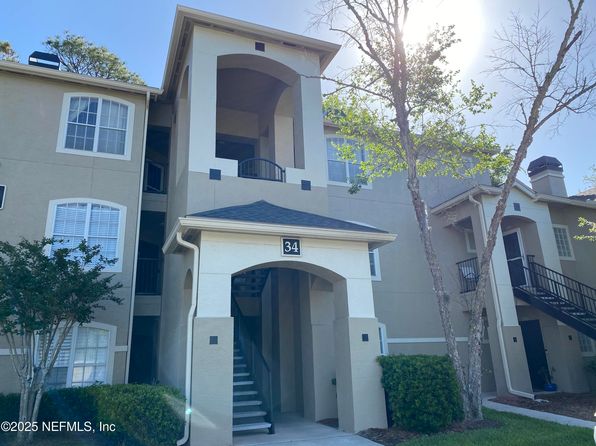 1655 The Greens Way APT 3425