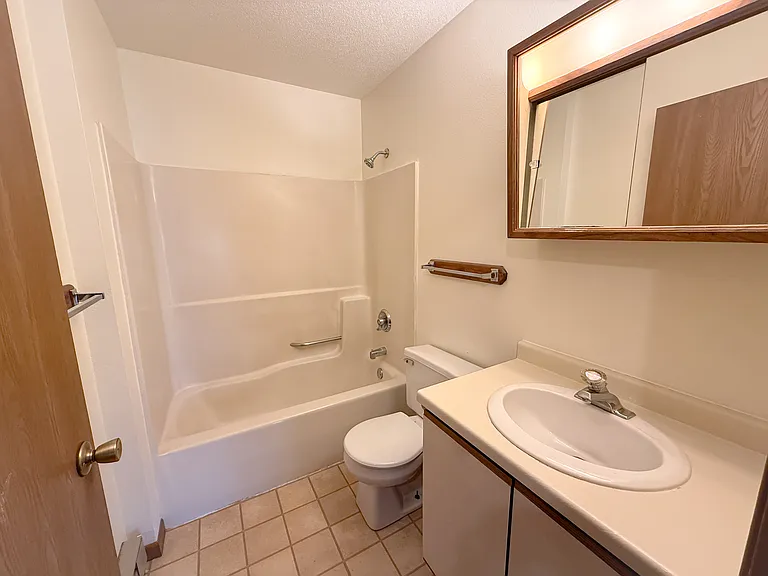 716 Dutchman Dr #8 — Photo 6