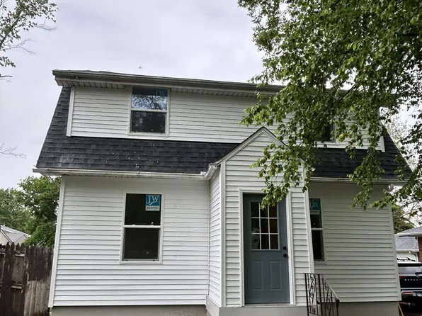 1404 W Springfield Ave, Champaign, IL 61821