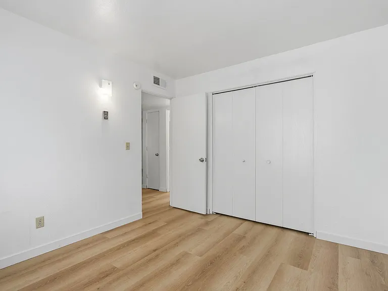 Glenn Dorado — Photo 16
