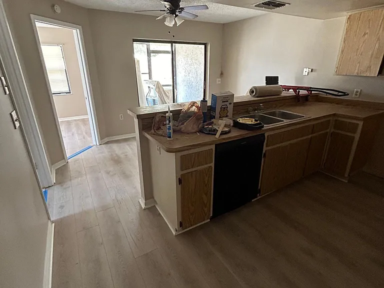 8075 Canterbury St — Photo 13