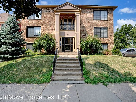 4th image of 2100 Bryant Ave S #10326156