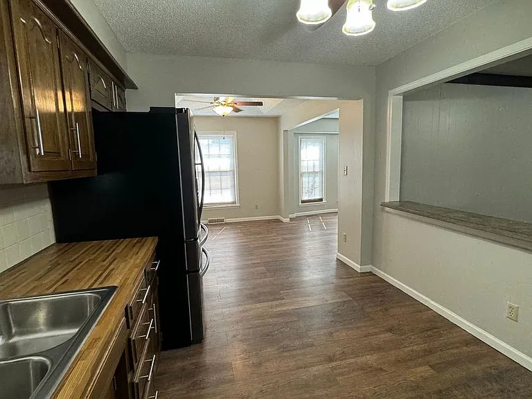 5330 Westridge Rd — Photo 8