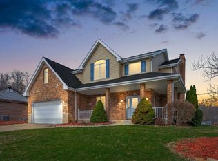 5036 Shoreview Dr, Coloma, MI 49038