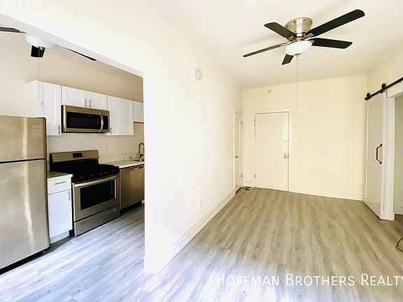 4th image of 1623 N Mariposa Ave #301A