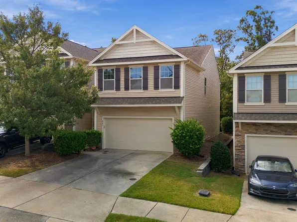 421 Shakespeare Dr, Morrisville, NC 27560