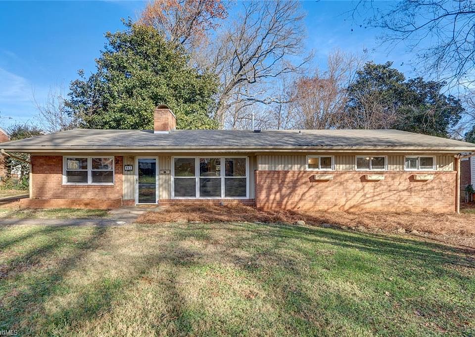 1st image of 912 Onslow Dr