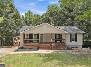 175 Beverly Park Ct, Newnan, GA 30263