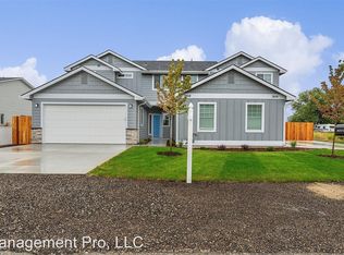 7468 N Gardner Ln, Garden City, ID 83714