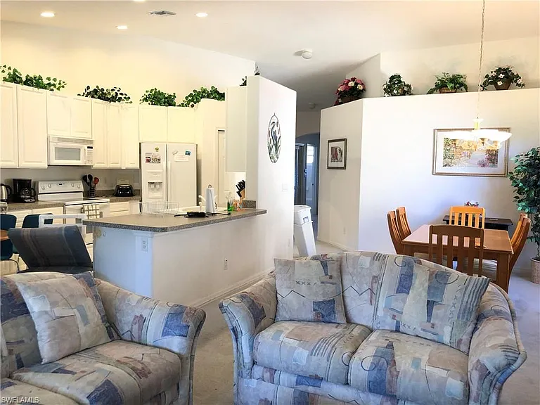 6854 Sterling Greens Dr #201 — Photo 8