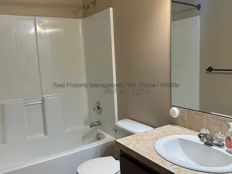 1548 W Hickory St — Photo 18