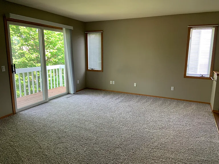 1228 N High Point Rd — Photo 13