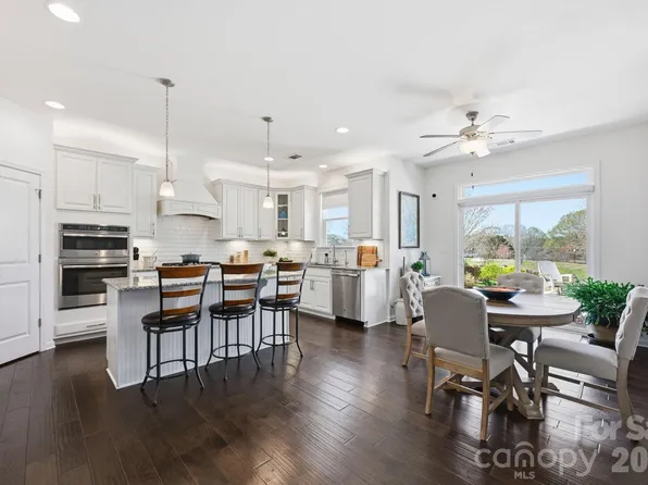 108 Heron Cove Loop #62, Mooresville, NC 28117