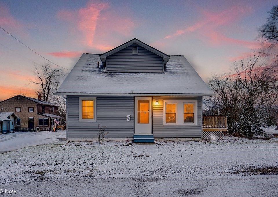 1st image of 2643 Monroe St
