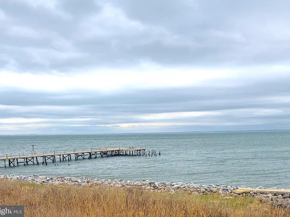 8605 Addison Bridge Pl, Chesapeake Beach, MD 20732