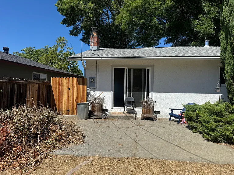 1336 Alder Pl — Photo 11