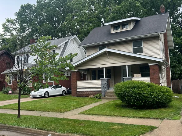 453 Fernwood Dr, Akron, OH 44320