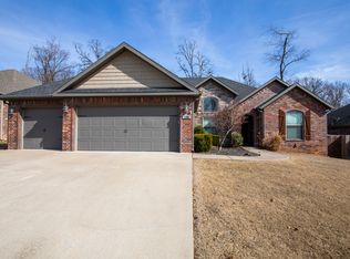 1200 Sycamore St, Cave Springs, AR 72718