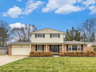 8878 Riverland Dr, Sterling Heights, MI, 48314