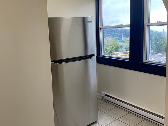5th image of 192 Sheridan Ave Floor 3