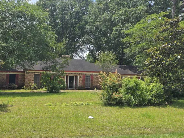102 Nolen St, Deridder, LA 70634