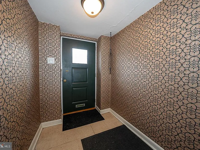 130 Ivy Ct — Photo 5