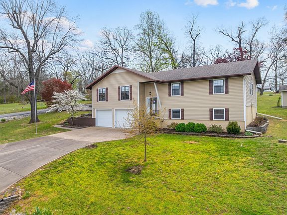 2nd image of 25540 Fox Woods Circle